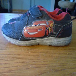 Size 7 toddler sneakers